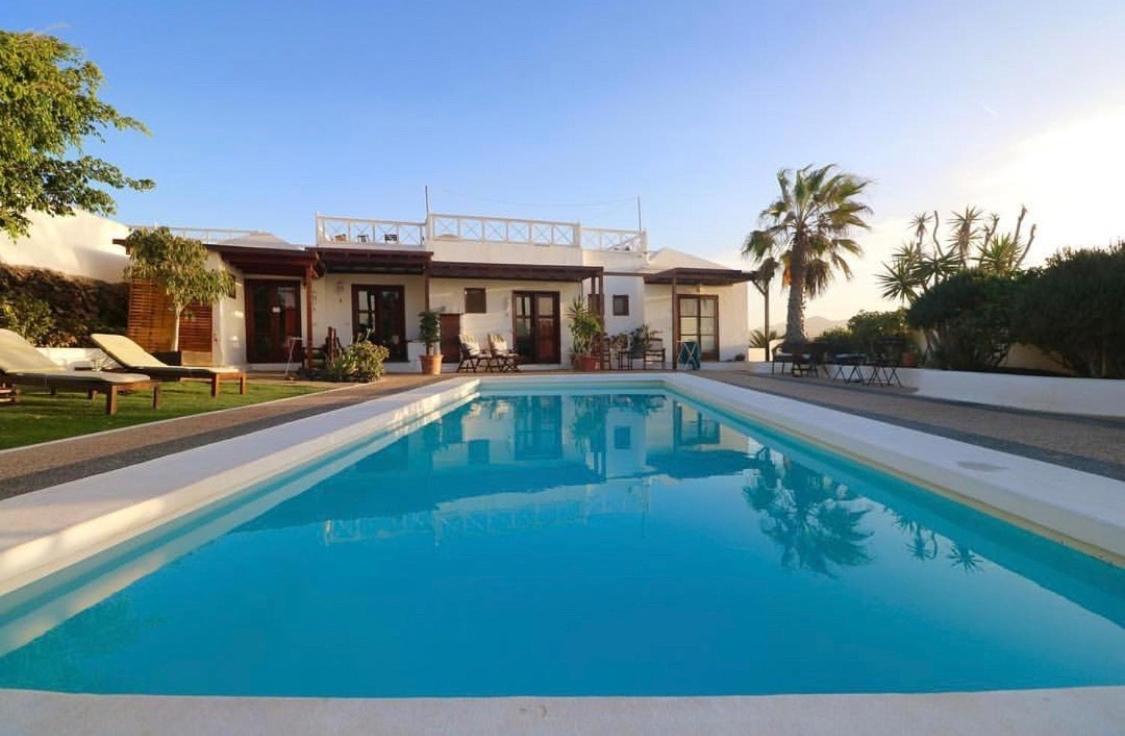 Ferienwohnung Oasis Surf House Soo Exterior foto